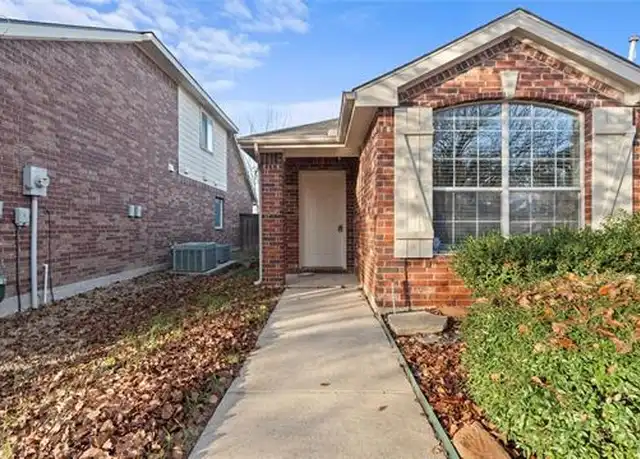 Property at 9204 Warren Dr, McKinney, TX, 75071, 3 beds, 2 baths, [object Object]