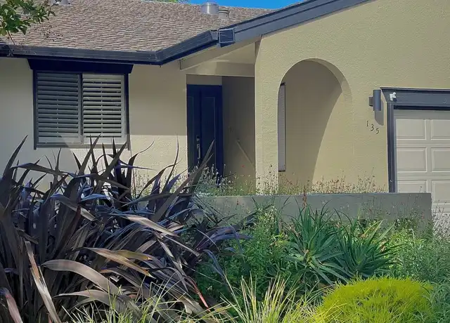 Property at 135 Vineyard Cir, Yountville, CA, 94599, 2 beds, 2 baths, [object Object]