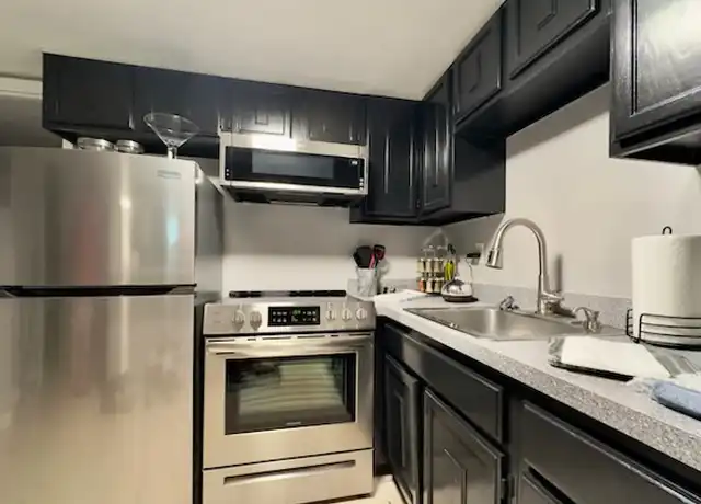 Property at 2035 Altamont Ct Unit A40, Lexington, KY, 40502, 1 bed, 1 bath, [object Object]