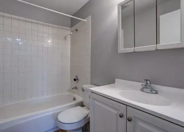Property at Timber Terrace Apartments XB-YY21 - 8332 SW 21st Ave, Portland, OR, 97219, 2 beds, 1 bath, [object Object]