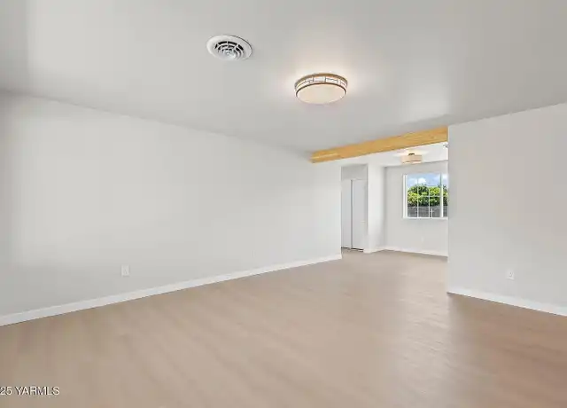 Property at 2404 Lila Ave, Yakima, WA, 98902, 3 beds, 2 baths, [object Object]