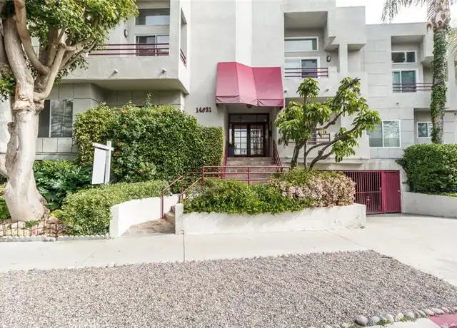 Property at 14631 Dickens St, Sherman Oaks, CA, 91403, 2 beds, 3 baths, [object Object]