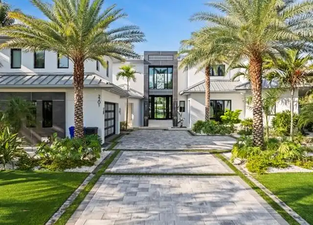 Property at 2201 Shad Ct, Naples, FL, 34102, 4 beds, 4.5 baths, [object Object]