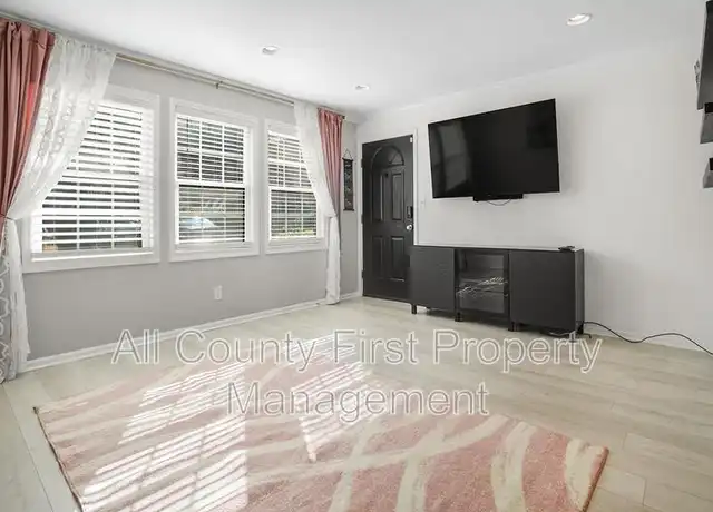 Property at 2825 Northeast Expy NE Unit G2, Atlanta, GA, 30345, 2 beds, 2 baths, [object Object]