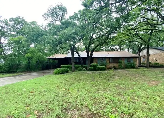 Property at 3010 Nottingham Dr, Denton, TX, 76209, 4 beds, 2 baths, [object Object]