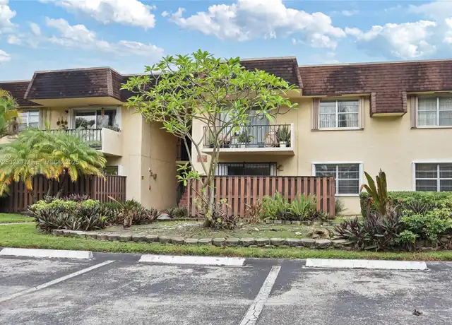 Property at 13720 SW 90th Ave #5, Miami, FL, 33176, 3 beds, 2 baths, [object Object]