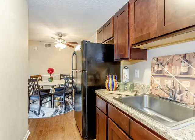 Property at Hudson Pointe - 8900 Old Santa Fe Rd, Kansas City, MO, 64138, 1 bed, 1 bath, [object Object]
