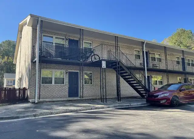 Property at Lakewood Apartments - 2201 Morehead Ave, Durham, NC, 27707, 1 bed, 1 bath, [object Object]