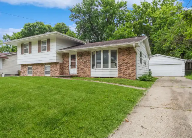 Property at 8416 Airline Ave, Urbandale, IA, 50322, 4 beds, 1.5 baths, [object Object]