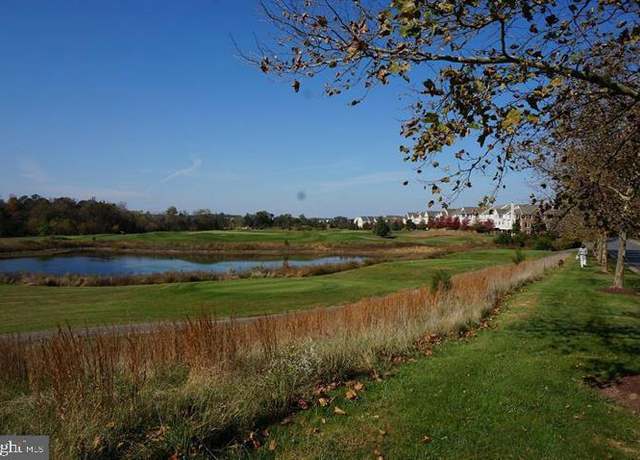 Photo of 43212 Golf View Dr, Chantilly, VA 20152