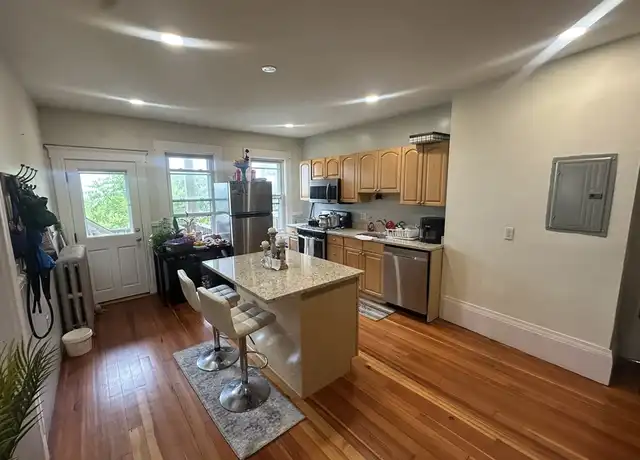 Property at 118 Gladstone St Unit 1, Boston, MA, 02128, 3 beds, 1 bath, [object Object]