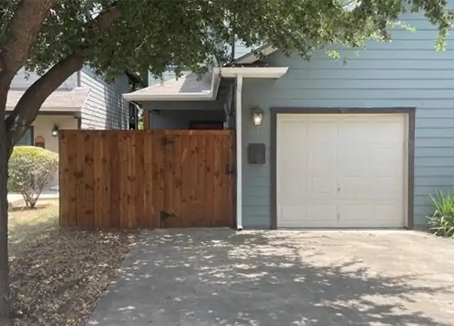 Property at 826 N Beckley Ave, Dallas, TX, 75203, 3 beds, 2.5 baths, [object Object]