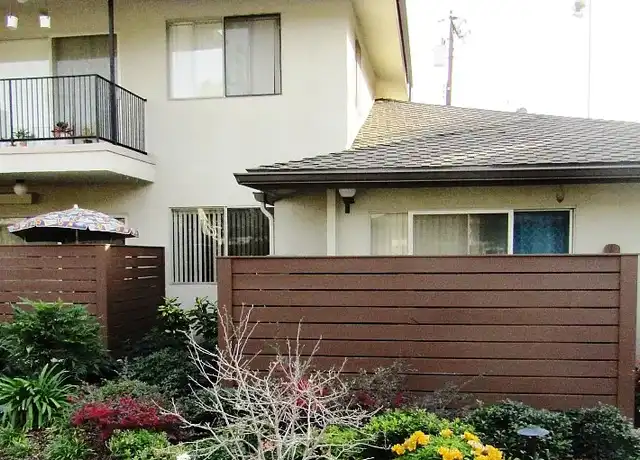 Property at Parkview North Apartments - 200 N Minnesota Ave, Glendora, CA, 91741, 2 beds, 2 baths, [object Object]