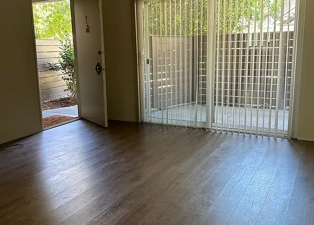 Photo of 200 N Minnesota Ave, Glendora, CA 91741