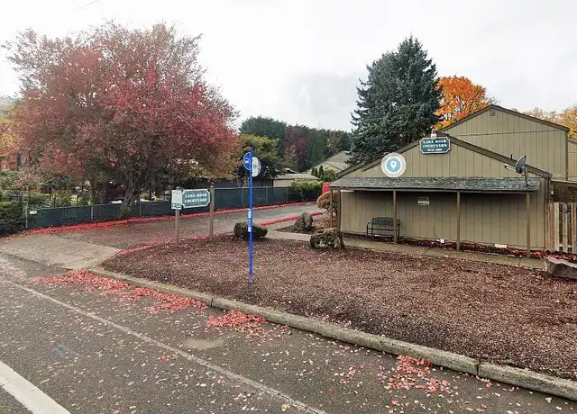 Property at Lake Road Courtyard - 6254 SE Lake Rd, Portland, OR, 97222, 2 beds, 1 bath, [object Object]