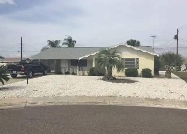 Property at 705 Cypress Pl, Sun City Center, FL, 33573, 2 beds, 2 baths, [object Object]