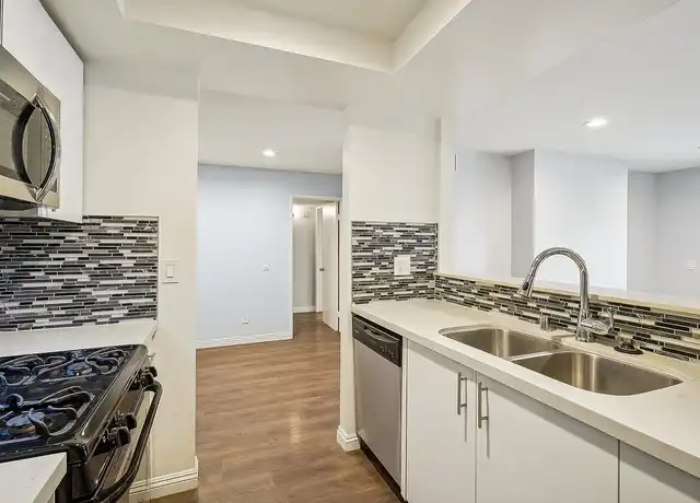 Property at Hollywood Vista - 1417 N Vista St, Los Angeles, CA, 90046, 1 bed, 1 bath, [object Object]