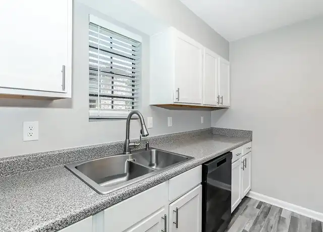 Property at Villas at Alameda - 7000 John T White Rd, Fort Worth, TX, 76120, 1-2 bed, 1-2 bath, [object Object]