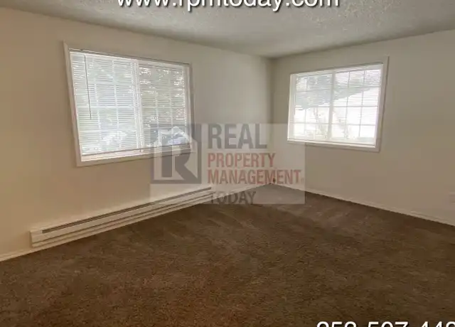 Property at 630-632 S State St Unit 4, Tacoma, WA, 98405, 2 beds, 1 bath, [object Object]