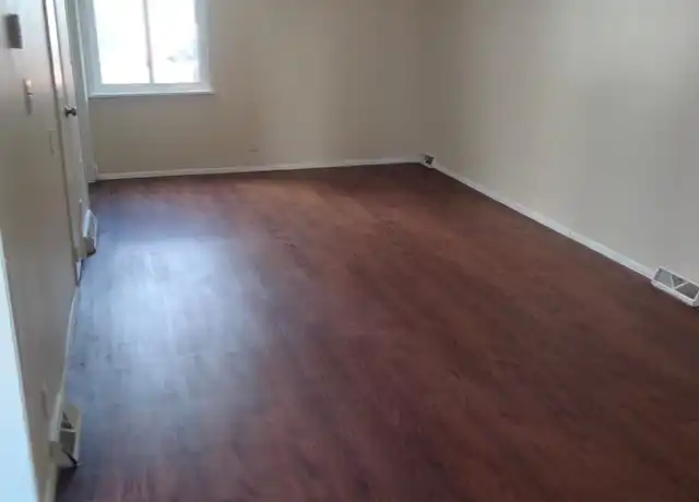 Property at 226 Martin St #2, Hartford, CT, 06120, 2 beds, 1.5 baths, [object Object]