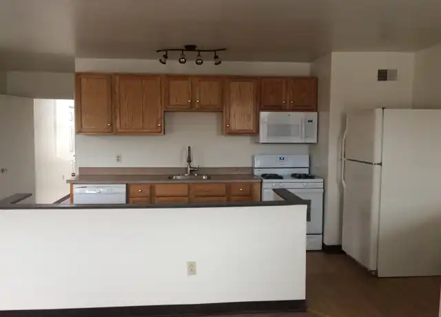 Property at 4619 Liberty Ave Apt 3, Pittsburgh, PA, 15224, 1 bed, 1 bath, [object Object]