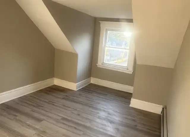 Property at 324 S Clinton St Unit 3, East Orange, NJ, 07018, 2 beds, 1 bath, [object Object]