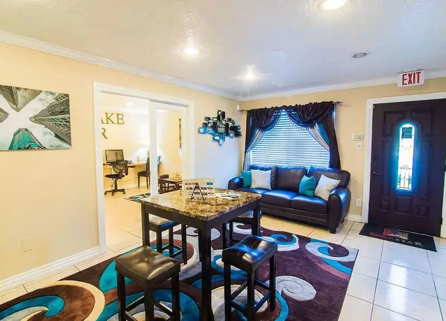 Photo of 6910 E North Belt, Humble, TX 77396