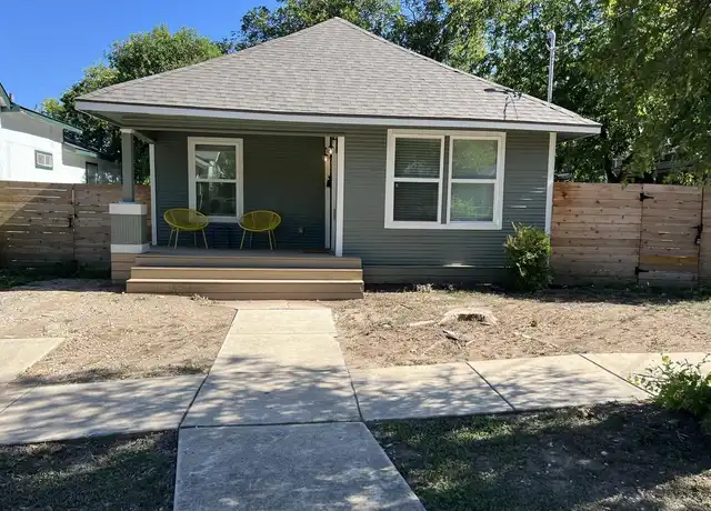 Property at 426 E Woodlawn Ave, San Antonio, TX, 78212, 2 beds, 2 baths, [object Object]