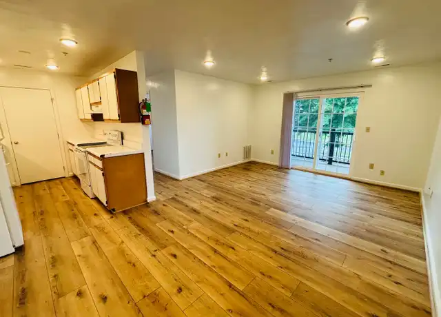 Property at 410 Houston St Unit H, Blacksburg, VA, 24060, 2 beds, 1 bath, [object Object]