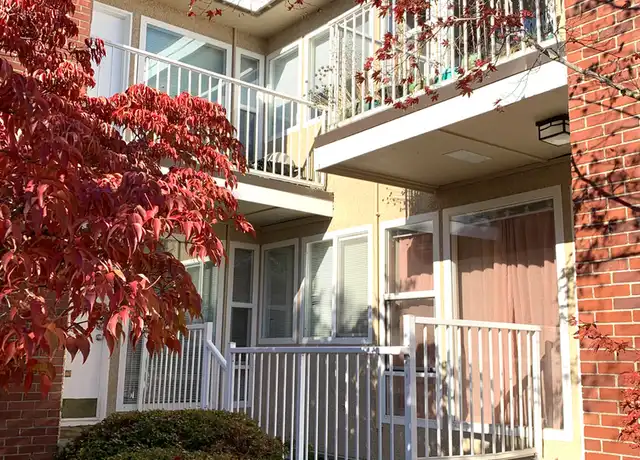 Property at 315 23rd Ave E Unit 7, Seattle, WA, 98112, 2 beds, 1 bath, [object Object]