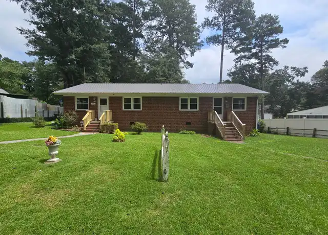 Property at 714 Bennett St, Sanford, NC, 27330, 2 beds, 1 bath, [object Object]