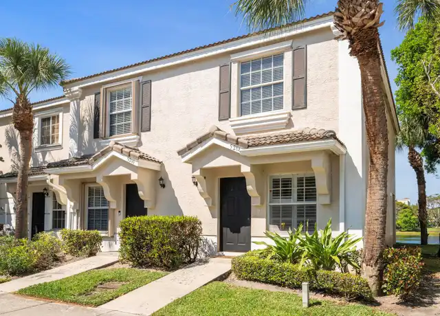 Property at 5214 Palmbrooke Cir, West Palm Beach, FL, 33417, 2 beds, 2.5 baths, [object Object]