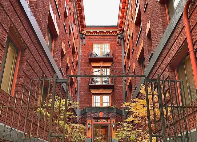 Property at 711 SE 11th Ave Unit 7, Portland, OR, 97214, 1 bed, 1 bath, [object Object]