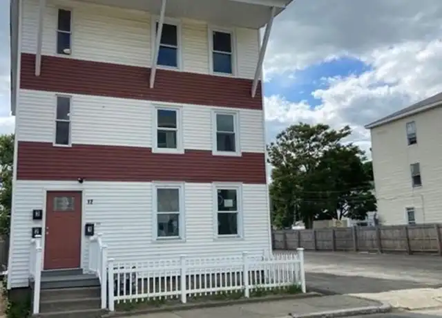 Property at 12 Lyon St Unit 3, Worcester, MA, 01604, 3 beds, 1 bath, [object Object]