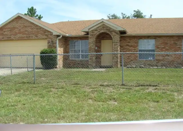 Property at 2568 Hillview Cir, Deltona, FL, 32725, 3 beds, 2 baths, [object Object]