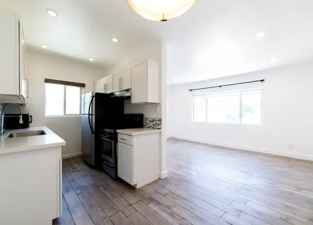 Property at 319 Heliotrope Dr Unit 3, Los Angeles, CA, 90004, 1 bed, 1 bath, [object Object]