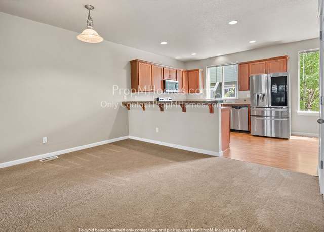 Photo of 7854 SW Water Parsley Ln, Portland, OR 97224
