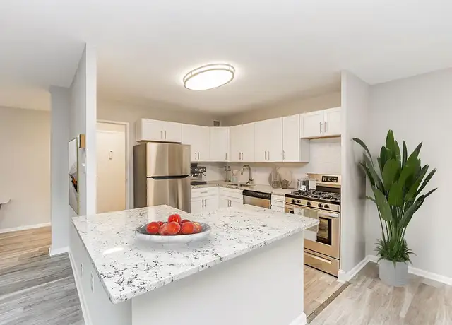 Photo of 210 E Fairfax St, Falls Church, VA 22046