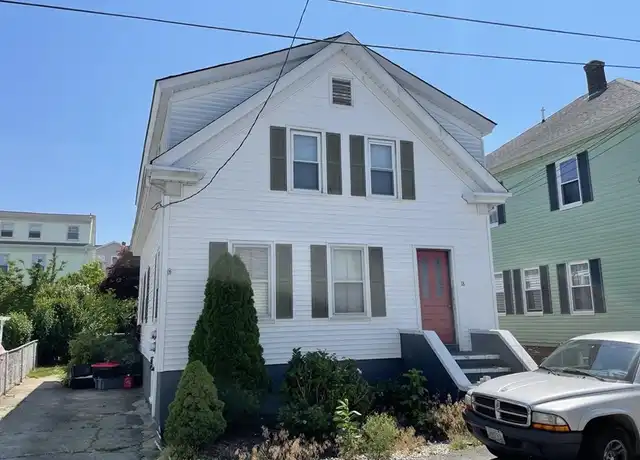 Property at 18 Wilson St Unit 2, Bristol, RI, 02809, 2 beds, 1 bath, [object Object]