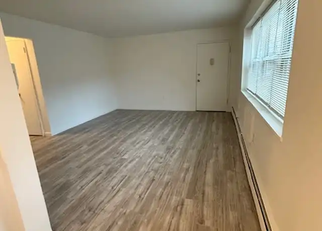 Property at 102 Prince St Unit 2A, Newark, NJ, 07103, 2 beds, 1 bath, [object Object]
