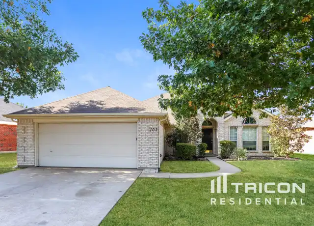 Property at 102 Chesterfield Cir, Waxahachie, TX, 75165, 4 beds, 2 baths, [object Object]