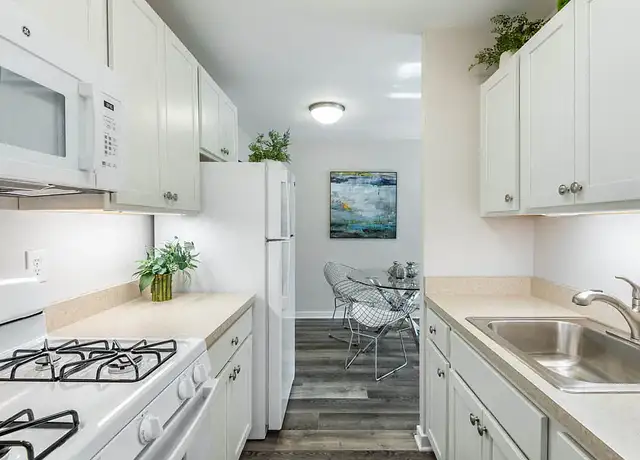 Photo of 10300 W Bluemound Rd, Milwaukee, WI 53226