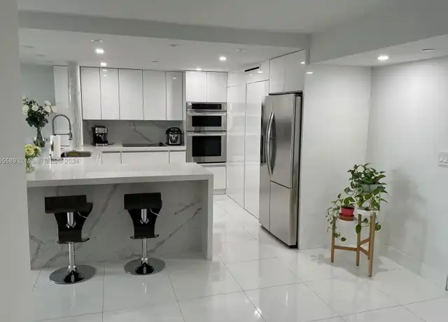 Property at 911 E Ponce de Leon Blvd, Coral Gables, FL, 33134, 2 beds, 2 baths, [object Object]