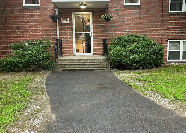 Property at 270 High St, Torrington, CT, 06790, 1 bed, 1 bath, [object Object]