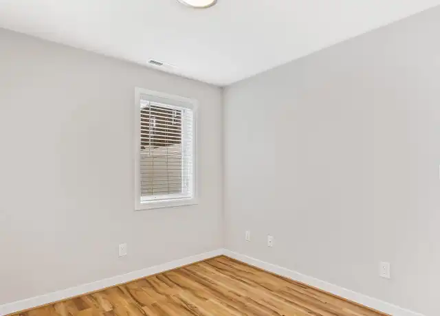 Property at 535 16th St NE #2, Washington, DC, 20002, 2 beds, 1 bath, [object Object]