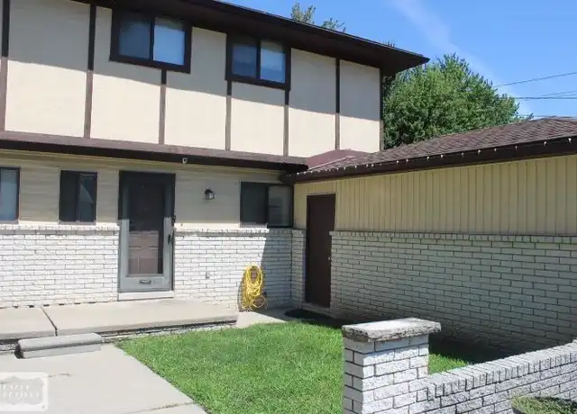Property at 27085 Campau Ln, Harrison Township, MI, 48045, 3 beds, 1 bath, [object Object]
