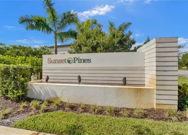 Property at 242 SW 159th Ln, Pembroke Pines, FL, 33027, 4 beds, 2.5 baths, [object Object]