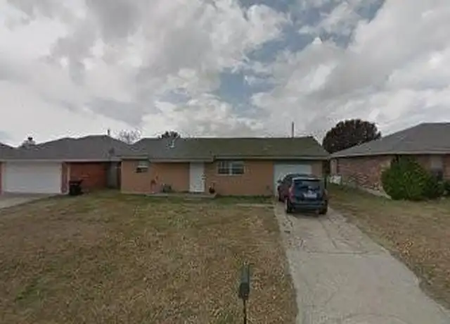 Property at 1521 N Southminster St, Moore, OK, 73160, 3 beds, 1 bath, [object Object]