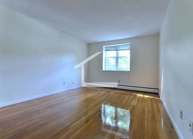 Property at 122 Babcock St, Brookline, MA, 02446, 2 beds, 1 bath, [object Object]