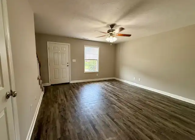Property at 1309 Sun Way Unit D, Bowling Green, KY, 42104, 2 beds, 2.5 baths, [object Object]